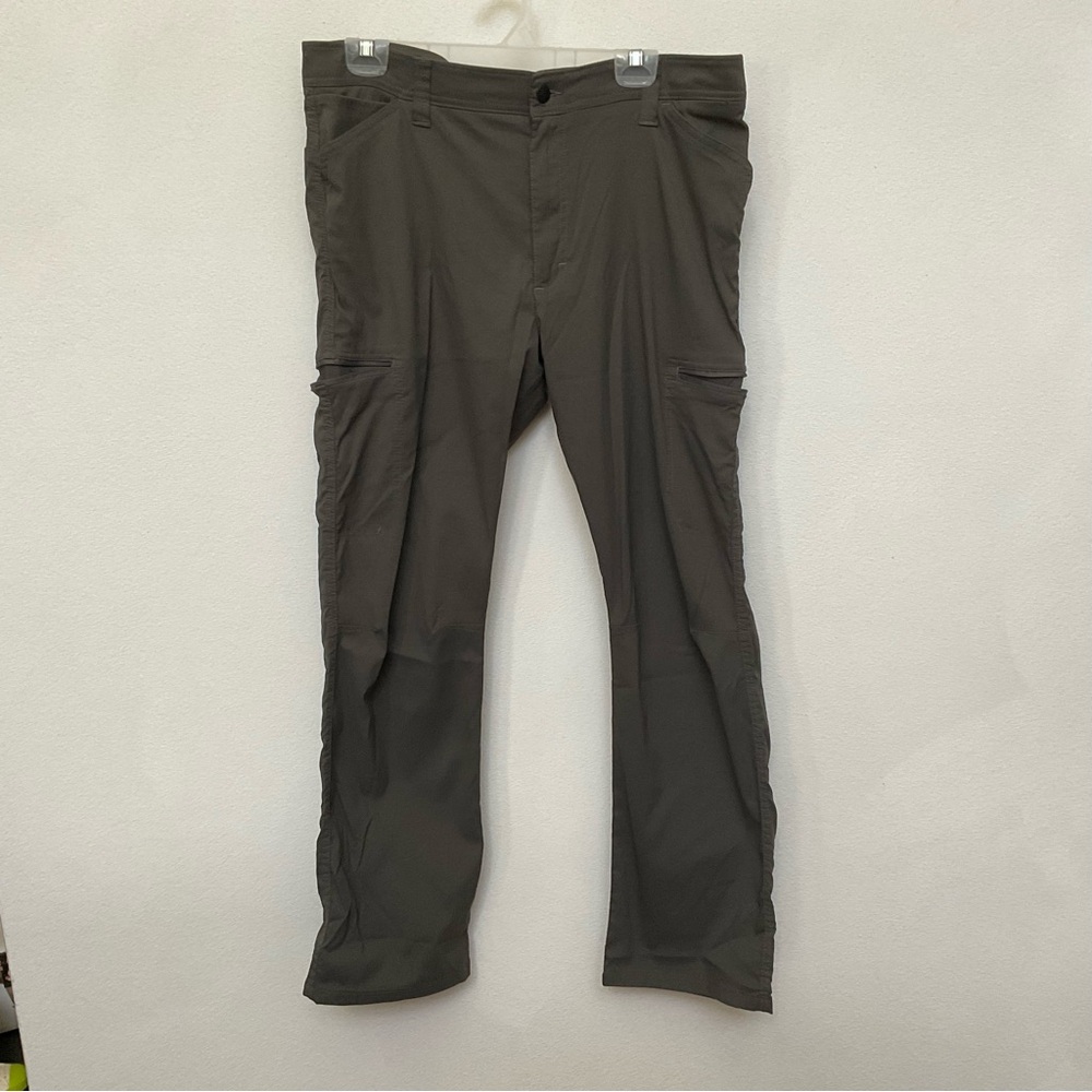 Wrangler Outdoor Dark Grey Cargo Pants Size 36/30 Utility Camping Hiking